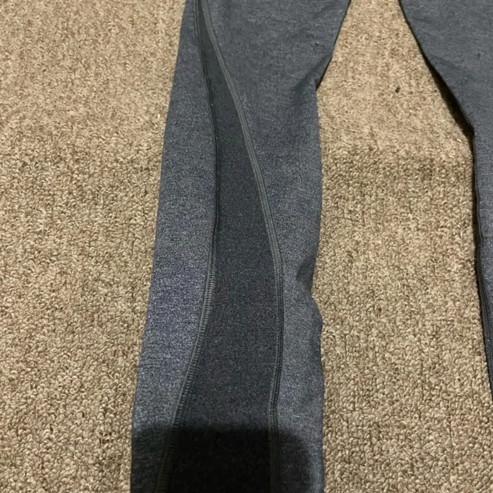 ✨Lululemon Leggings in Grey